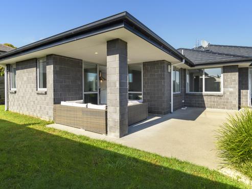 3 Austen Way, Hairini