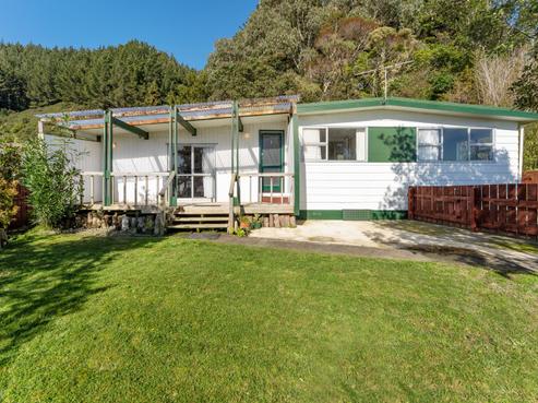 26 Mamaku Street, Paraparaumu