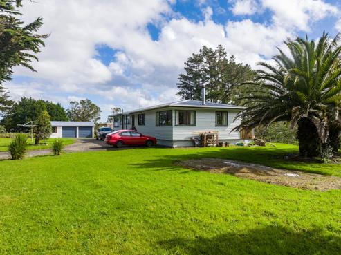 243 Pataua South Road, Pataua