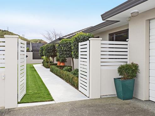 9 Pinotage Drive, Greenmeadows