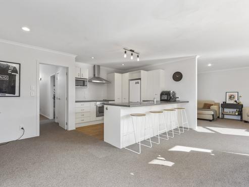 14A Bruce Avenue, Glenview