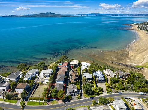 23A Beach Road, Castor Bay