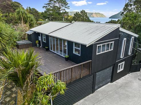 41 Upland Road, Huia