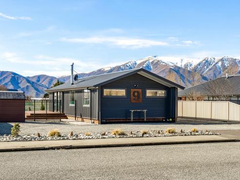 9 Cirrus Place, Omarama
