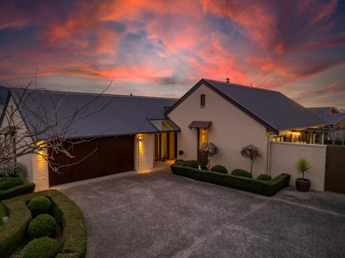 120 Aldinga Avenue, Stoke