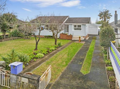 13 Mickle Street, Te Atatu South