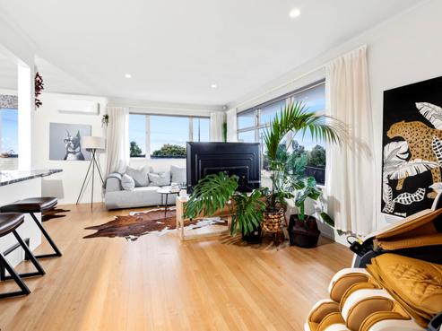 1/694 East Coast Road, Pinehill