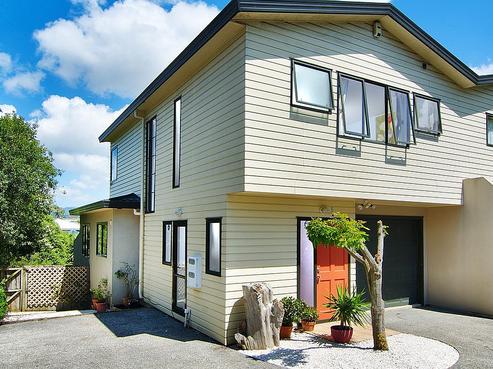6 Awaroa Road, Sunnyvale