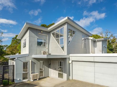 38 Poturi Streams Avenue, Titirangi
