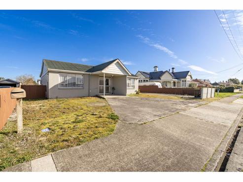 23 Carlyle Street, Mataura