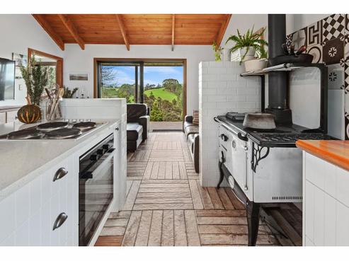 2102 Paparoa Valley Road, Paparoa