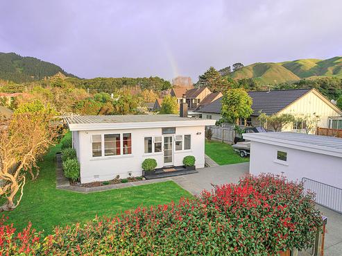 23 Karu Crescent, Waikanae