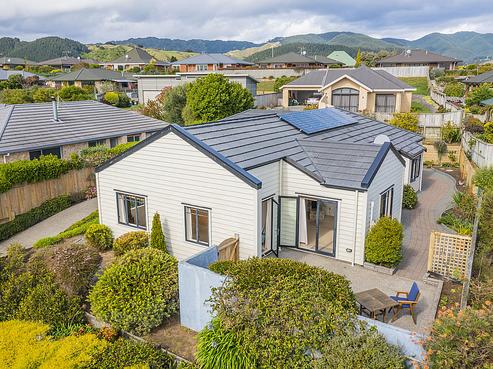 107 Realm Drive, Paraparaumu