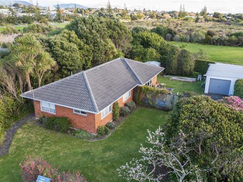 36 Waimea Road, Waikanae Beach