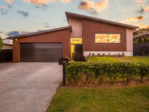 32 Tongariro Drive, Aotea