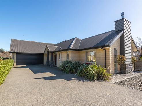 32 Hakatere Road, Pegasus
