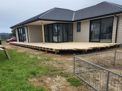 14 Debenham Drive, Whitianga