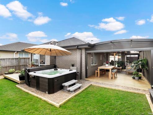 15 Tawhiti Road, Pukekohe
