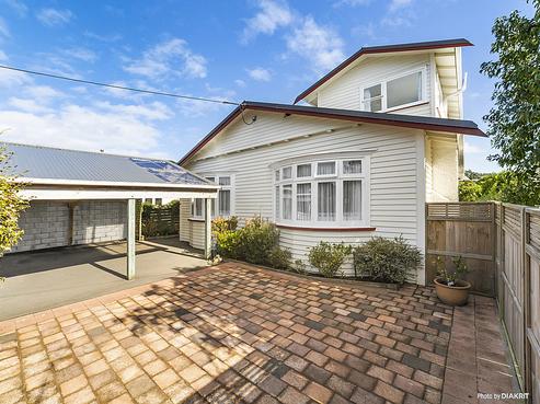 54 Donald Street, Karori