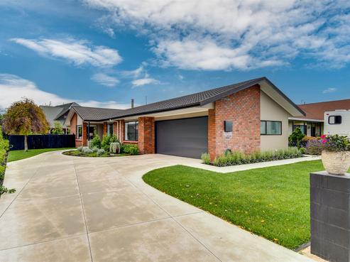 24 Hetley Crescent, Taradale