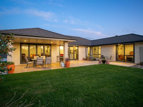 13 Mahy Way, Leamington