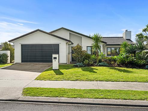 8 Stace Hopper Drive, One Tree Point