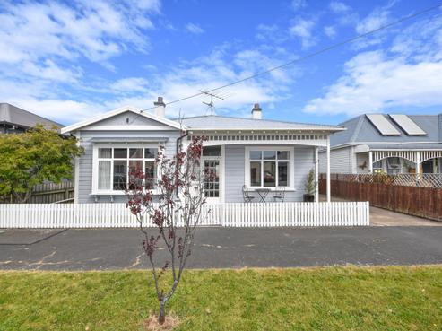 25 Young Street, Saint Kilda