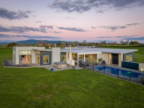 114 Long Road, Rotoorangi