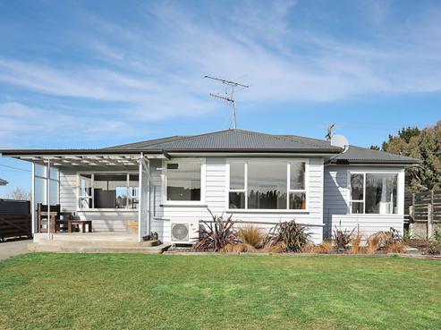 64 Moore Road, Lorneville