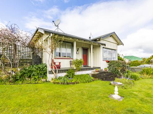 30 Nelson Street, Waipukurau and Surrounds