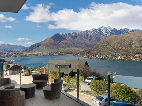 28 Woodlands Close, Queenstown Central