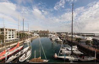 Harbourfront Office with Unrivalled Views