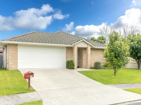 49 Parkside Drive, Huntington