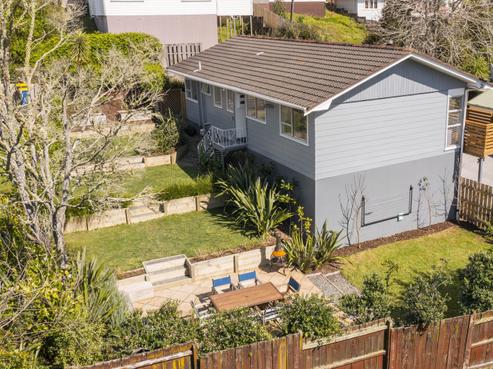 62 Awaroa Road, Sunnyvale