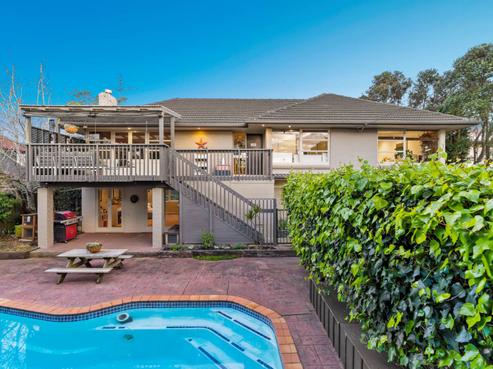 24 Otakau Road, Milford