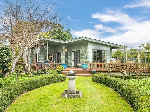 266 Te Moana Road, Waikanae