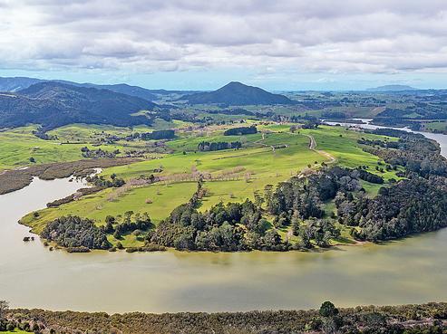 141 Point Curtis Road, Maungaturoto