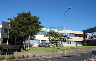 CBRE - Efficient Great South Road Office