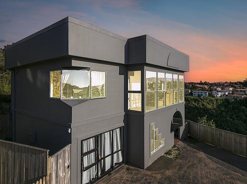 7B Sunningdale Lane, Woodridge