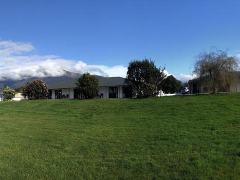 10 Marks Road, Haast