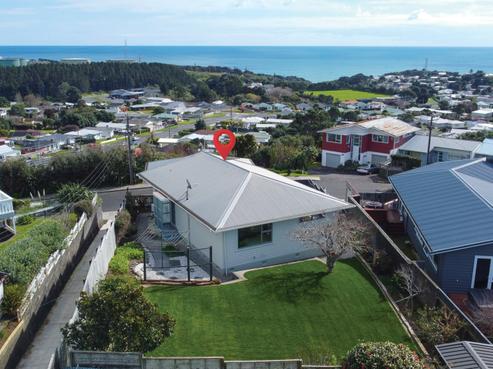 12 Crownhill Street, Spotswood
