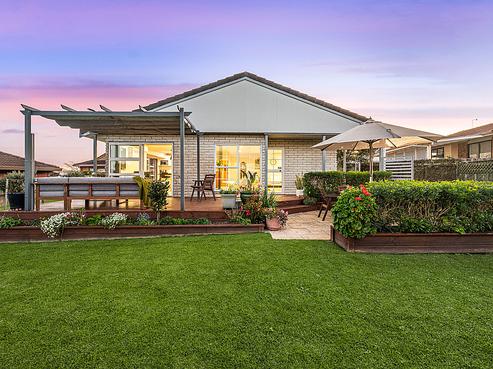30 Booralee Avenue, Botany Downs