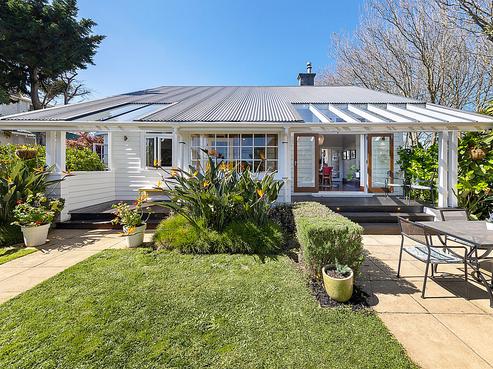 19 Queen Street, Northcote Point