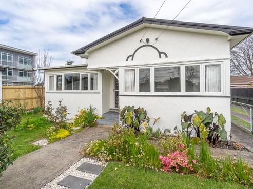 12 Frances Street, Hamilton East