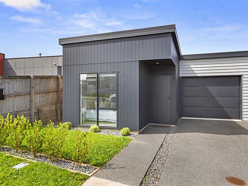150 Te Manatu Drive, Huntington