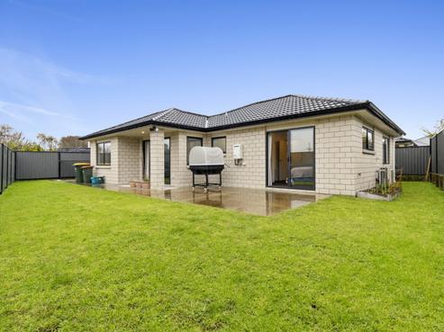 4 Stan Heather Drive, Deanwell