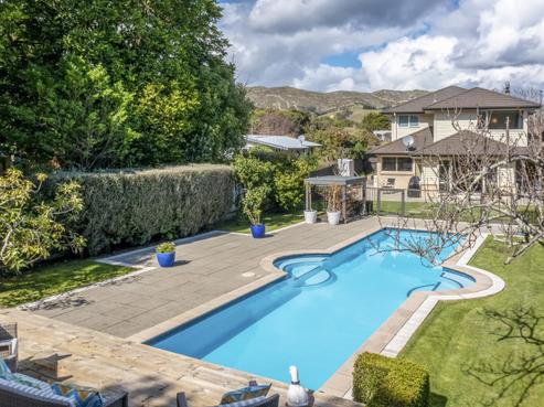 7 Patterson Grove, Waikanae