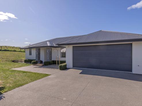 9 Tiritiri Moana Drive, Pegasus