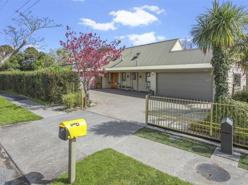 32 North Road, Clevedon