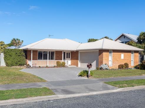44 Orlando Crescent, Waimairi Beach